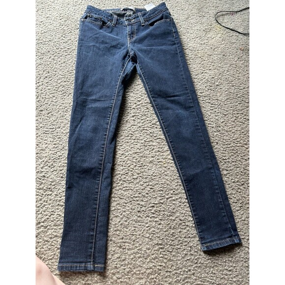 Levi's Women's Legging Size 7 28x32 Dark Wash Skinny Jeans - Picture 2 of 6